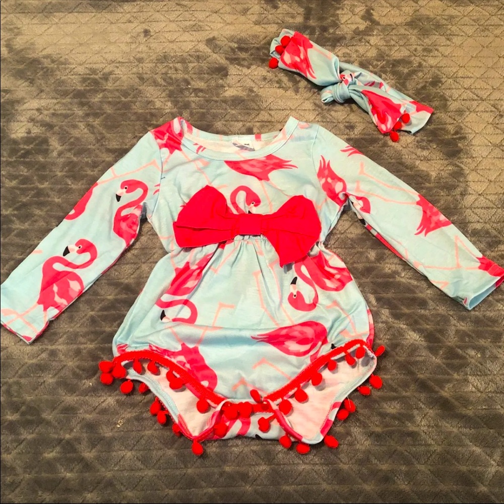Baby girl 2 piece outfit size 12-18 Months
